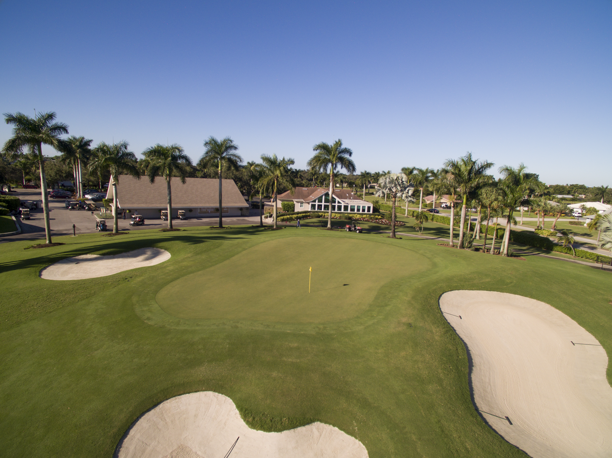 royal-palm-hole-9-green